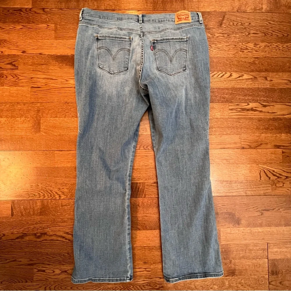 Levi’s Jeans - Picture 3 of 7